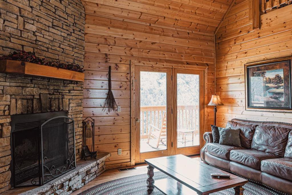 Bear'S Lair Villa Gatlinburg Eksteriør bilde